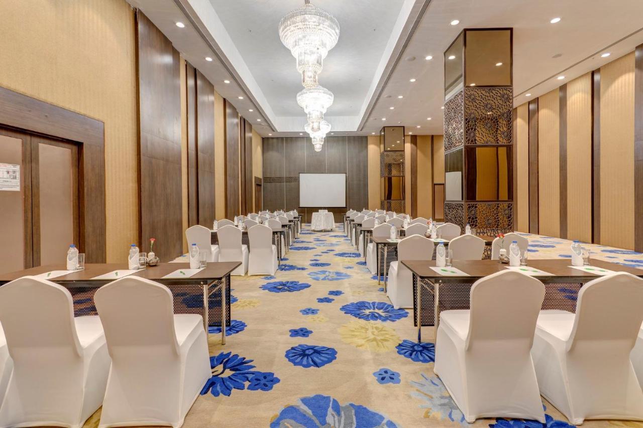 Holiday Inn Kolkata Airport By Ihg Exterior foto Meeting room